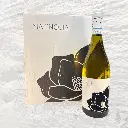 Fles met verpakking.webp