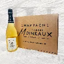 Fles met verpakking.webp